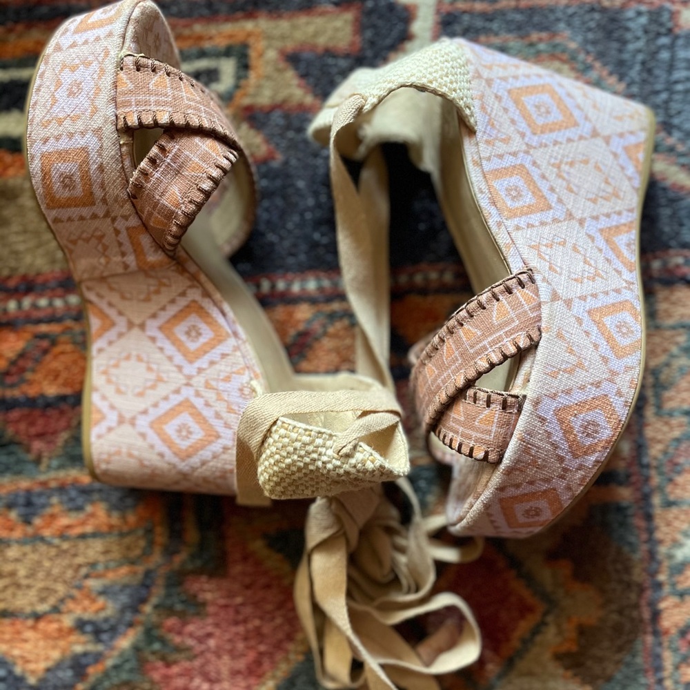 Theodora & Callum boho pink wedges